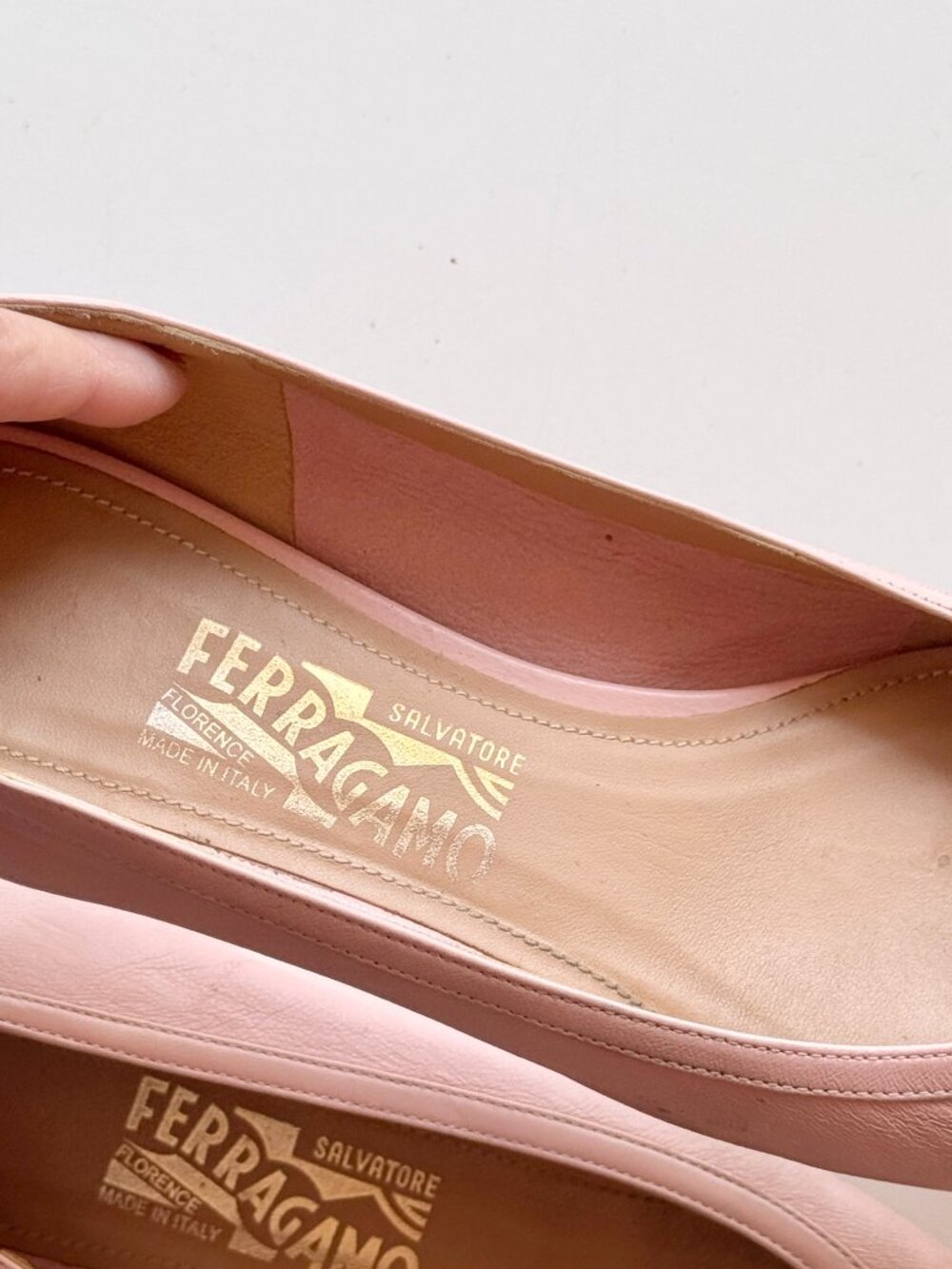 SALVATORE FERRAGAMO Ena Ballet Pink Leather Gancini Ballerina Flats, Size 8 - Picture 3 of 16